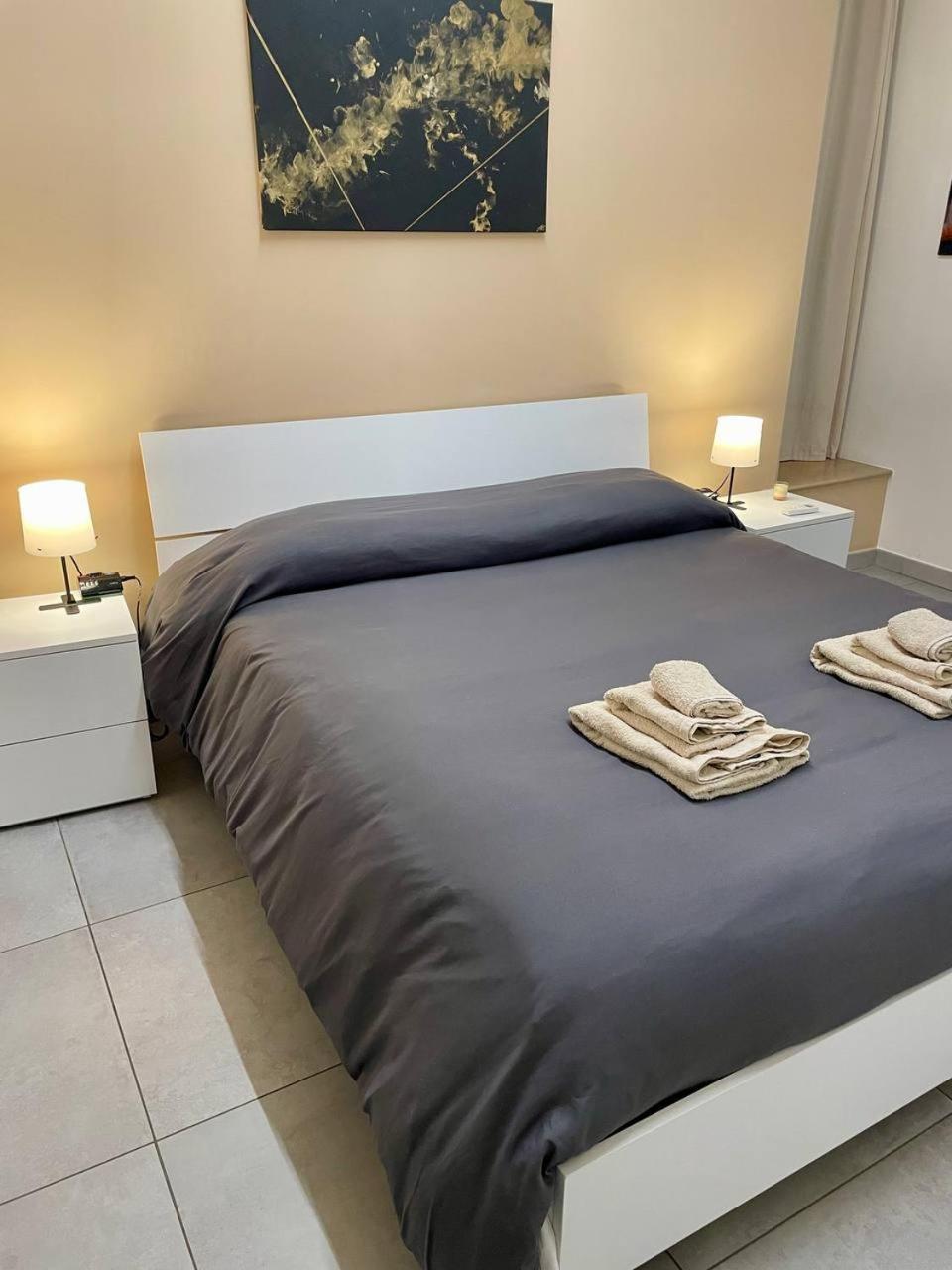 Il Nido Di Sarah Apartment Модика Екстериор снимка